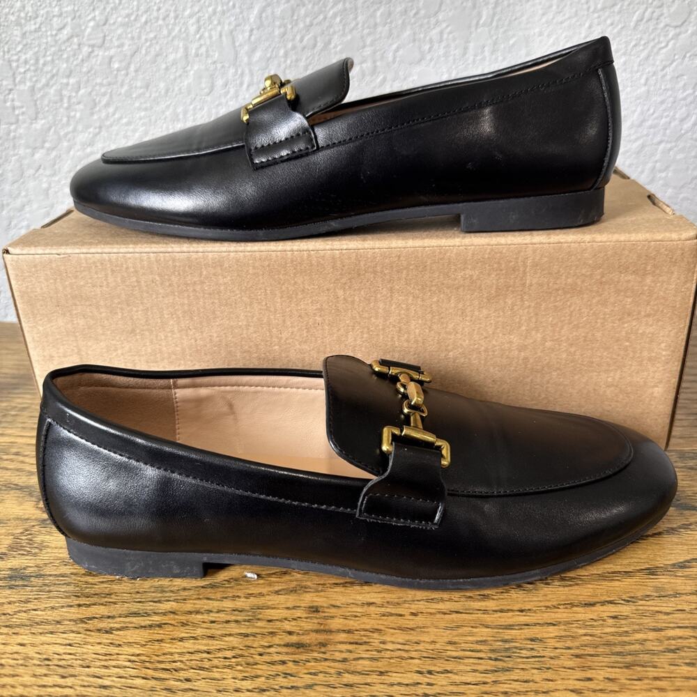 C. Paravano Black Loafers Moccasins w/ Gold Buckle Womens Size 38 US 7.5 Preppy